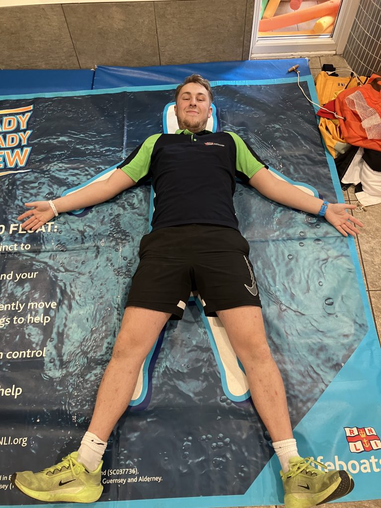 Dylan demonstrating a float to live